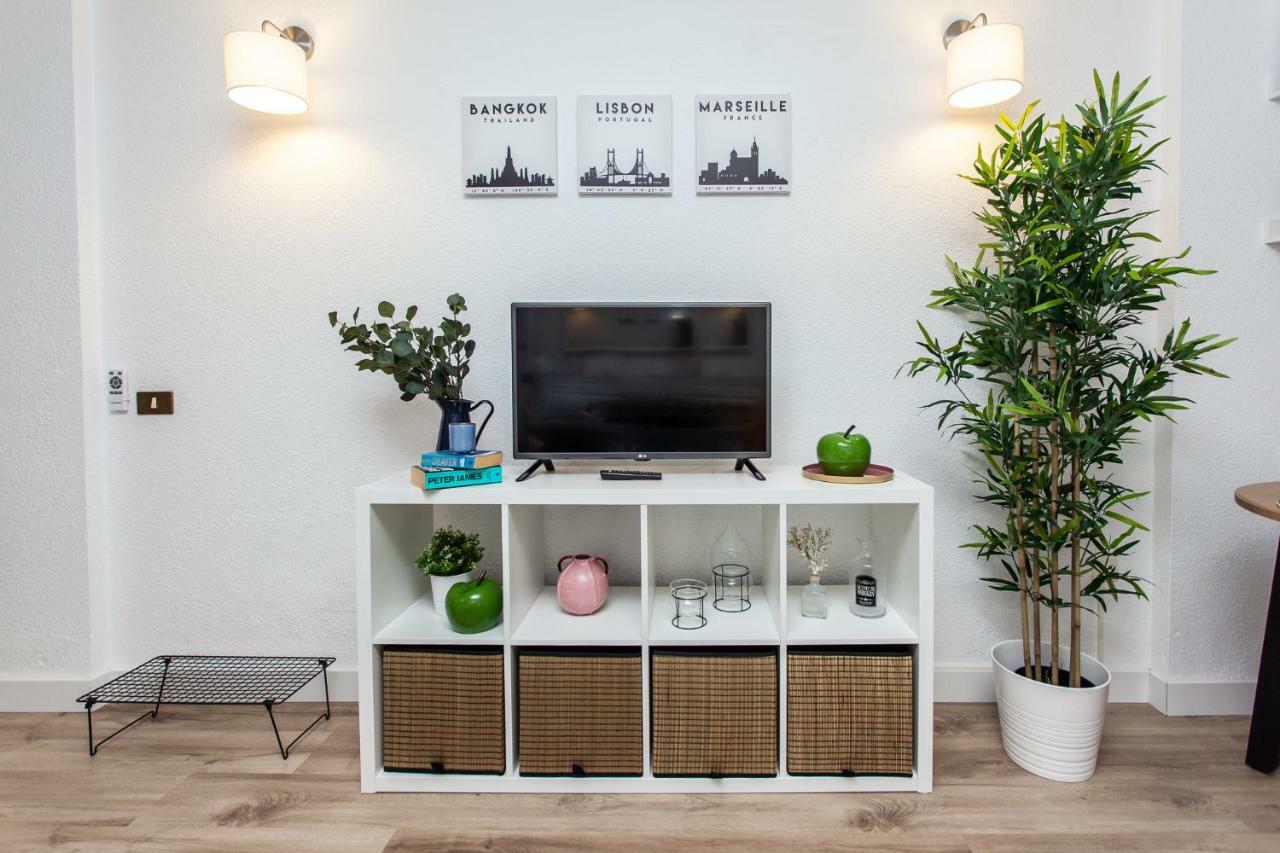 Spectacular Renovated Apartment, 5 Min To Camison Beach, With Aircon Arona  Exteriör bild