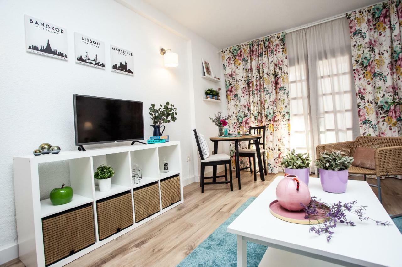 Spectacular Renovated Apartment, 5 Min To Camison Beach, With Aircon Arona  Exteriör bild